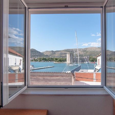 Hostel Marina Τρογκίρ Εξωτερικό φωτογραφία