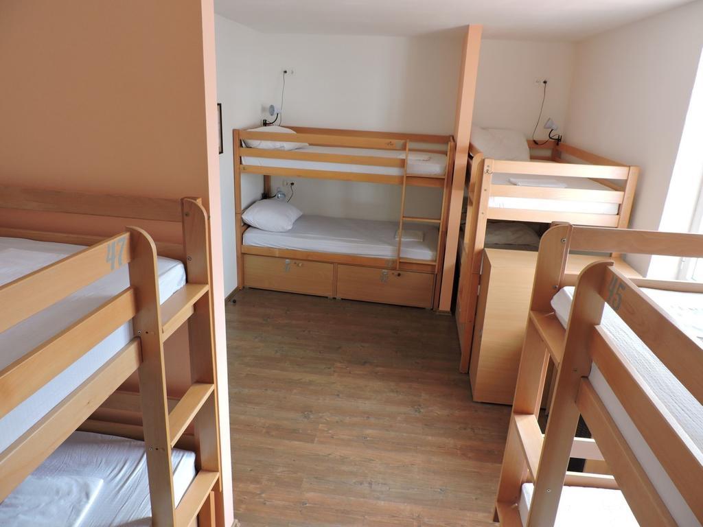 Hostel Marina Τρογκίρ Δωμάτιο φωτογραφία