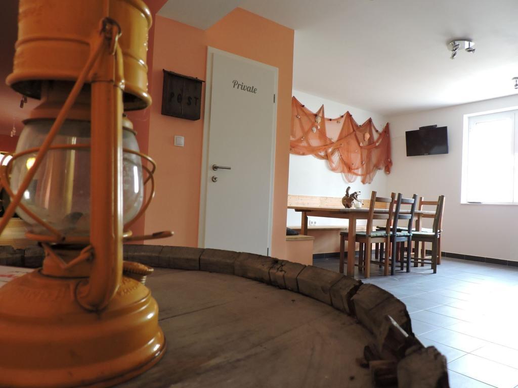 Hostel Marina Τρογκίρ Εξωτερικό φωτογραφία