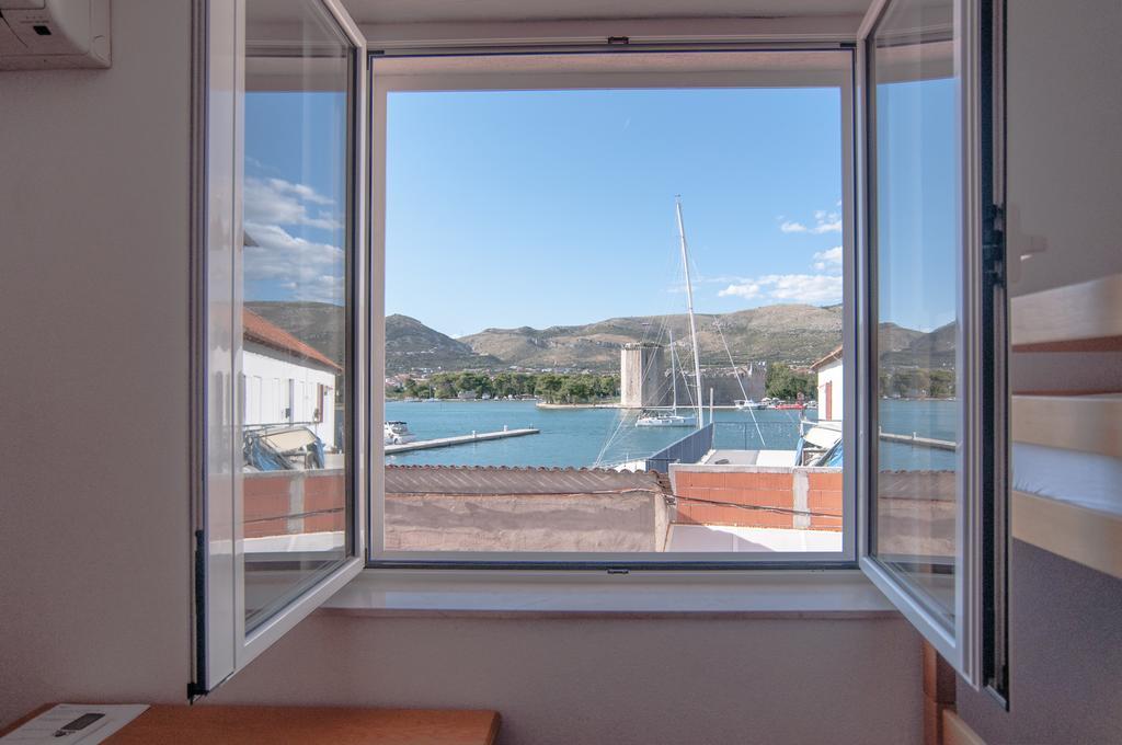 Hostel Marina Τρογκίρ Εξωτερικό φωτογραφία