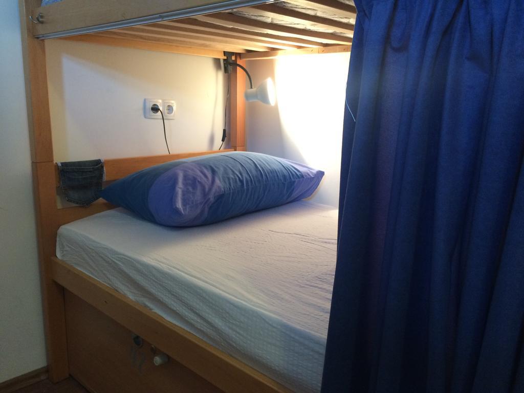 Hostel Marina Τρογκίρ Εξωτερικό φωτογραφία